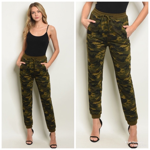 π₯°LAST 1! Camo! Elastic Waist Tie Pocket Joggers! - Picture 5 of 6